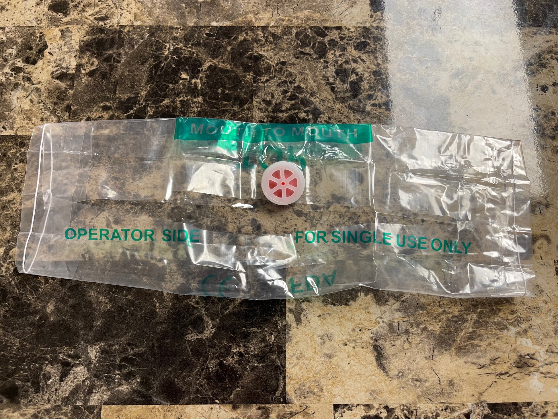 CPR Face Shield Keychain - Micro image 1